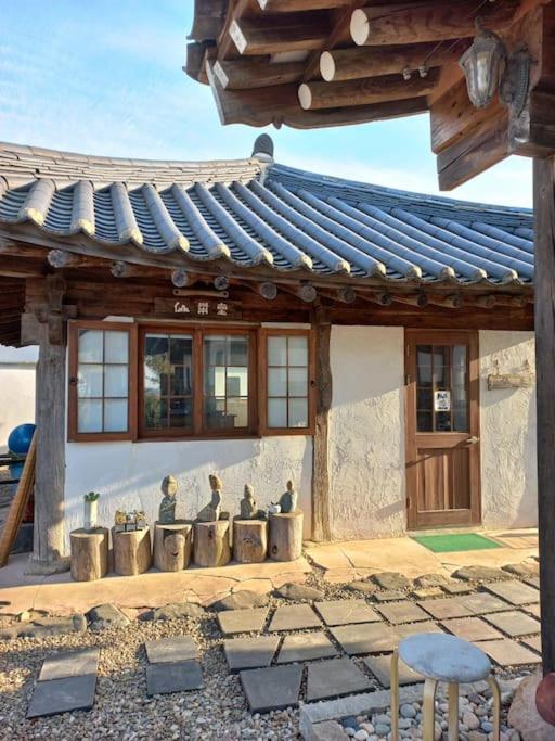 Yasun Gallery Кёнджу Экстерьер фото